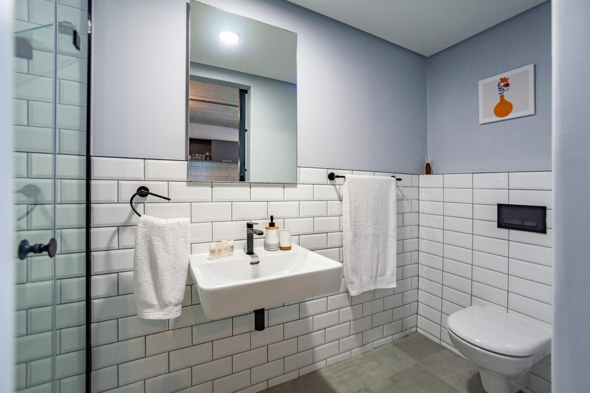 Apartment Chic Warehouse Style 1 Bedroom, Blouberg Beachfront, 14 Manhattan Cape Town