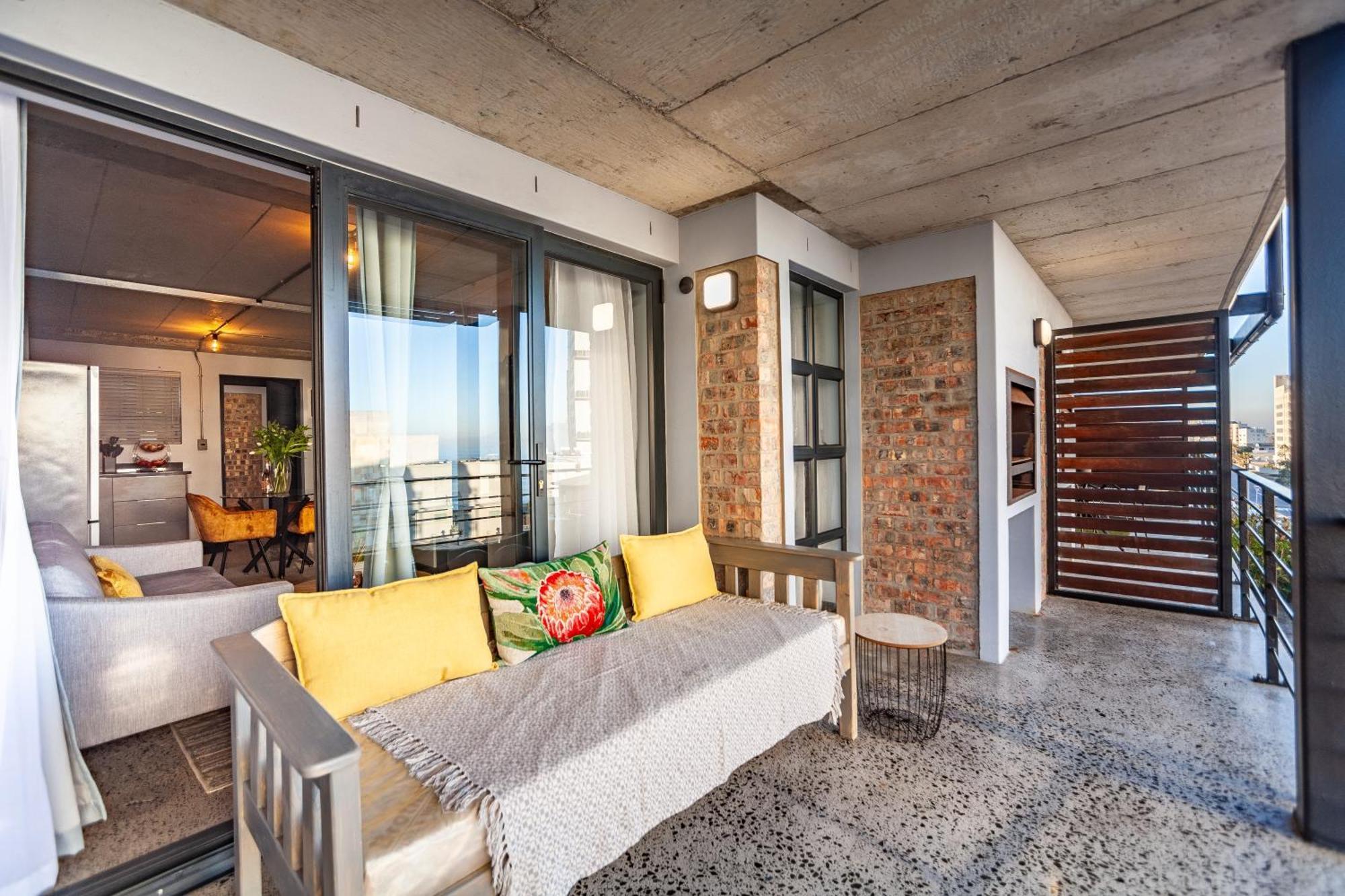 Apartment Chic Warehouse Style 1 Bedroom, Blouberg Beachfront, 14 Manhattan Cape Town